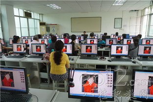 南宁市一职校职教周 计算机技术培训体验活动惠及市民